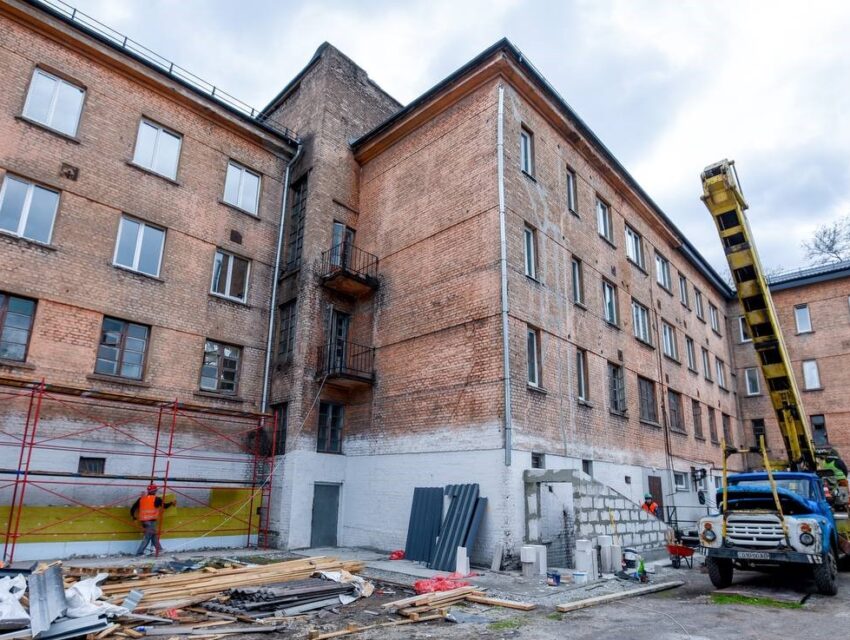 У вересні в Кам’янському планують завершити капремонт гуртожитку для внутрішніх переселенців