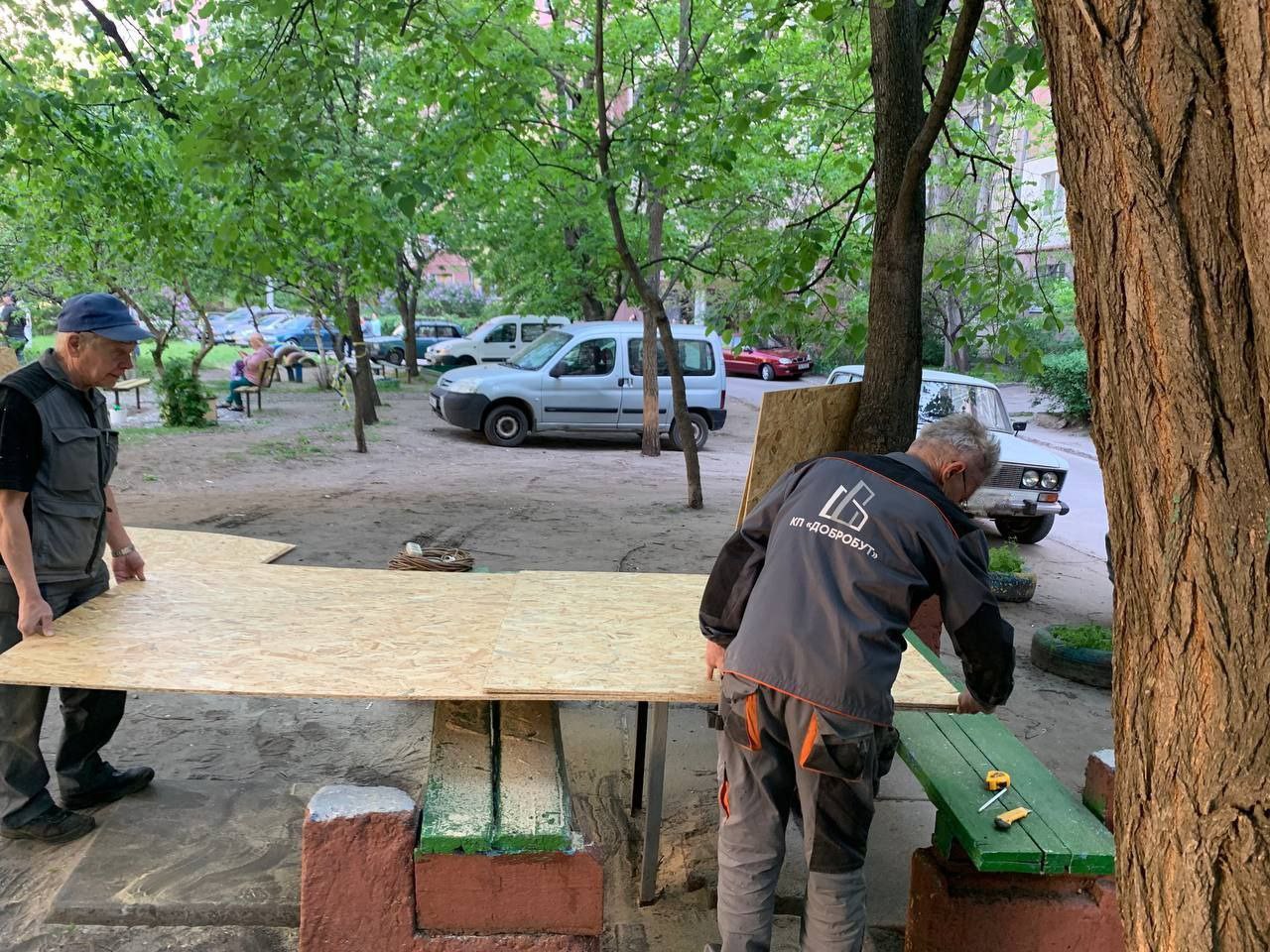 Троє постраждалих від ворожої атаки в Кам'янському – на амбулаторному лікуванні, одна – у важкому стані в лікарні - ФОТО