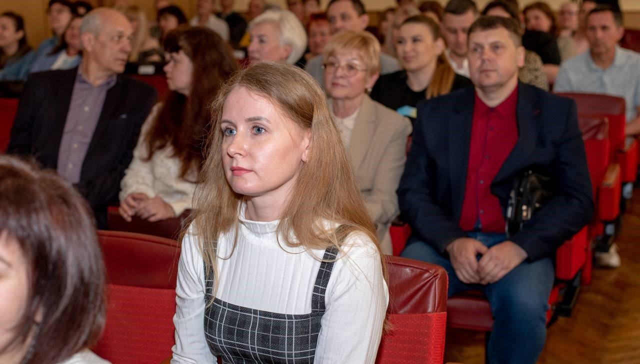 Придніпровський металургійний коледж в Кам'янському відзначив 95-річний ювілей - ФОТО