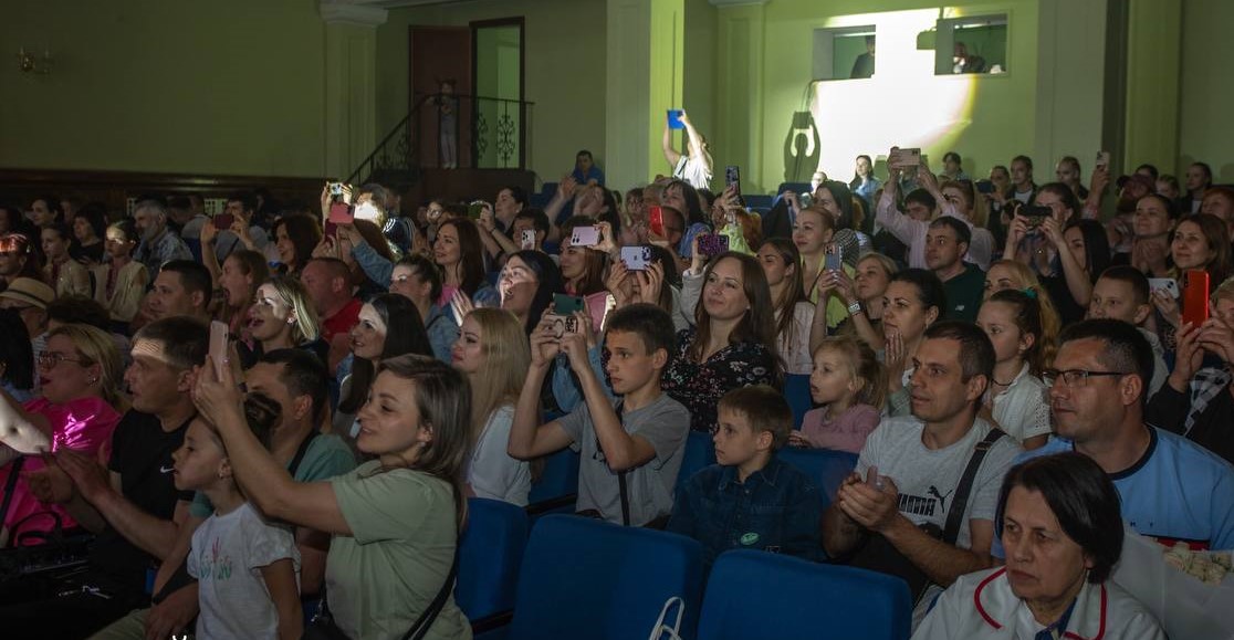 В Кам'янському відбувся Фестиваль-ярмарок «Весна fest – 2025» - ФОТО