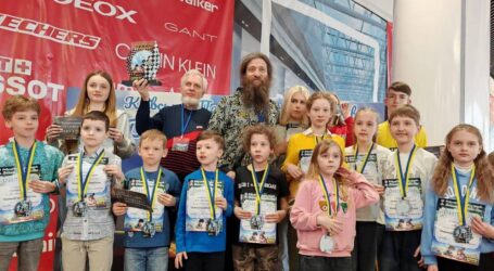 Спортсмени з Кам`янського посіли сім призових місць в змаганнях Дитячої шашкової ліги
