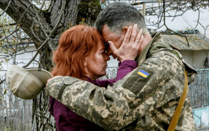 В Україні дружин ветеранів навчатимуть допомоги в адаптації чоловіків після служби