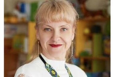 Яна Курись: «Вчитель, який отримав знання, сів і сказав: цього досить, це – не вчитель, і в сучасному світі він існувати не може”
