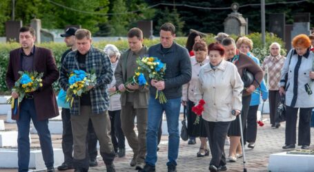 В Кам’янському у День пам’яті та перемоги над нацизмом вшанували пам’ять загиблих у Другій світовій