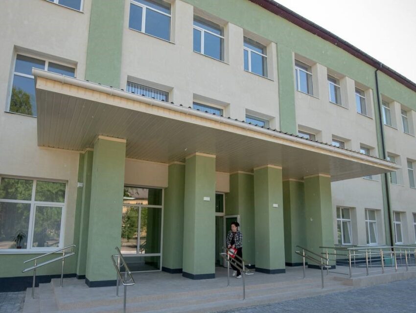 Другий корпус ліцею №20 відкрили в Кам’янському після капремонту, на черзі — третій