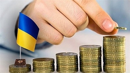 Наступного року в Україні можуть підвищити мінімальну зарплату 
