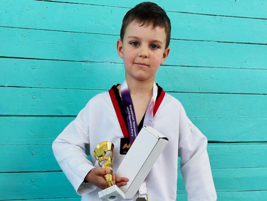 Спортсмени з Кам’янського стали призерами чемпіонату Кривого Рогу з тхеквондо