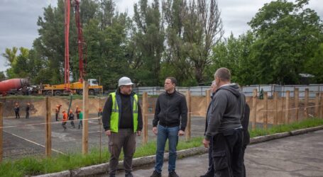 В Кам’янському тривають роботи з будівництва нових укриттів та розширення чинних в школах міста