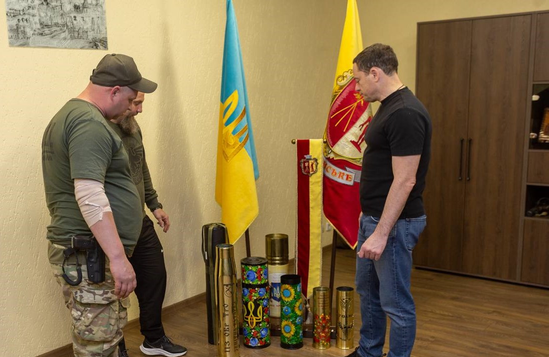 Кам'янське продовжує допомагати військовим - ФОТО