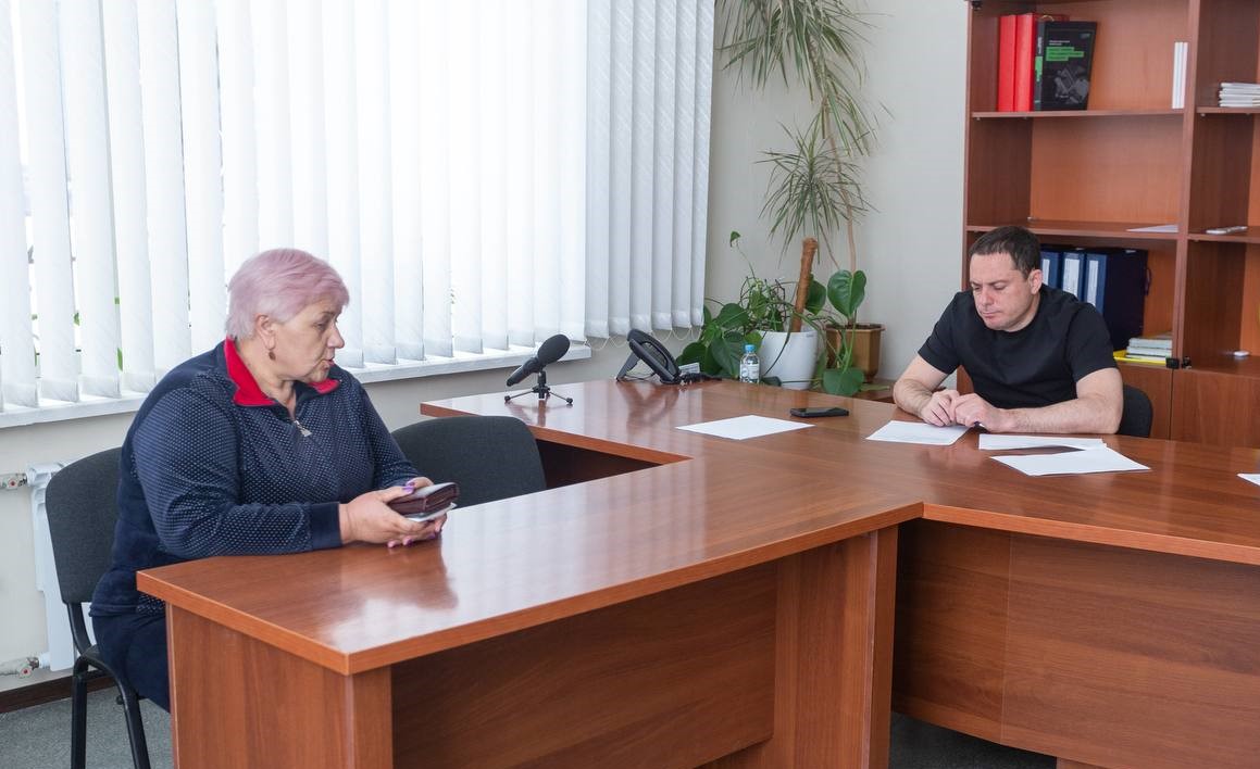 Міський голова Камянского провів особистий прийом громадян - ФОТО