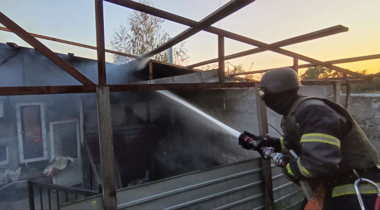 Вночі гучно було на Нікопольщині, в Кам'янському – без надзвичайних подій - ФОТО