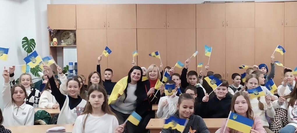 Світлана Зборець: "Так, я кандидат історичних наук, але школу не полишала і назавжди «приземлилася» саме в ліцеї №16" - ФОТО