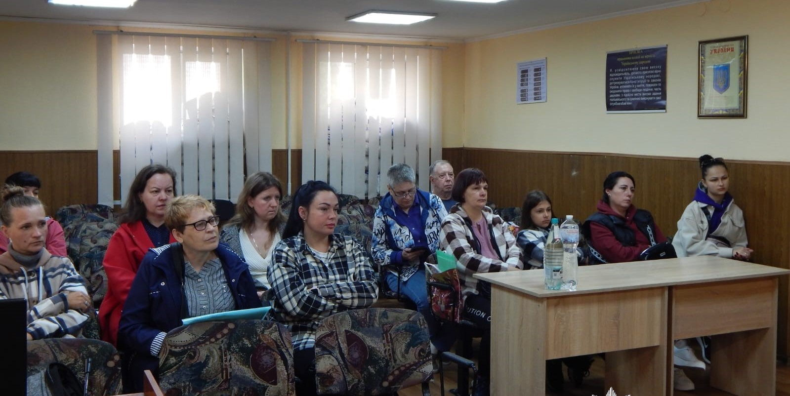 В Кам'янському представники МВС поспілкувались з родинами зниклих безвісти родичів - ФОТО