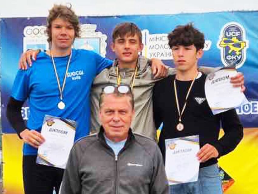 Веслувальники з Кам`янського здобули медалі в командному чемпіонаті України