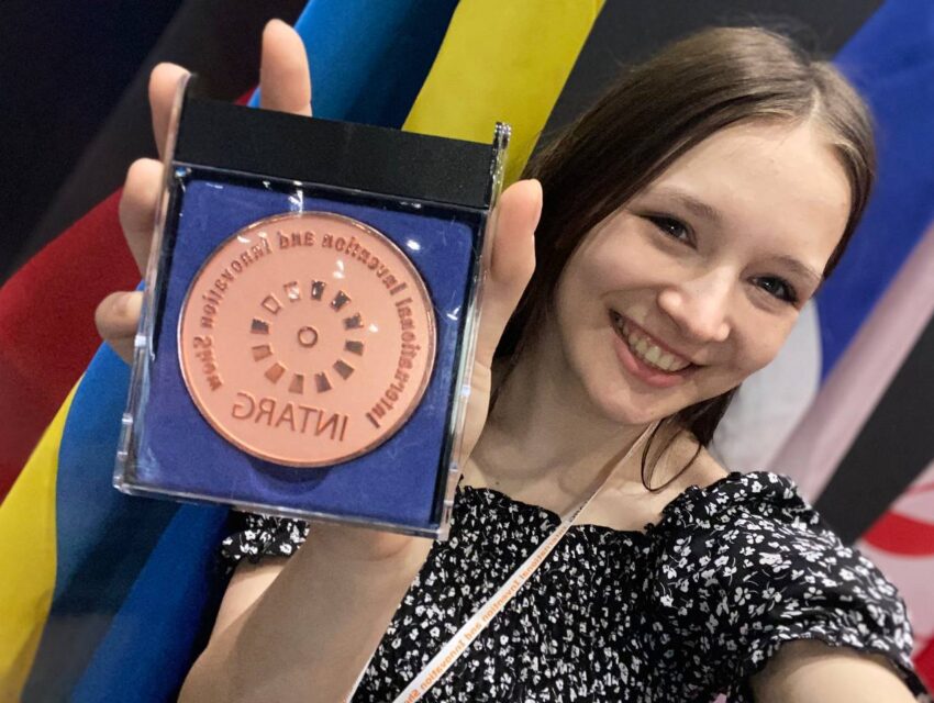 Учениця Наукового ліцею ім. Анатолія Лигуна з Кам’янського стала призеркою Міжнародного інноваційного шоу