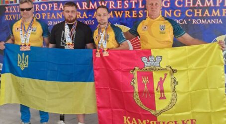 Армрестрели з Кам’янського на Чемпіонаті Європи здобули шість нагород