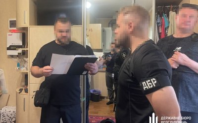 За чотири роки придбав 21 квартиру: адвокат з Дніпра на керівних посадах у поліції набув активів на понад 30 млн грн (ВІДЕО)