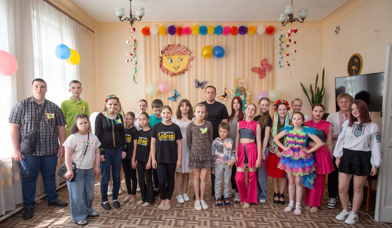 Спілкування та підтримка: в Кам'янському пройшли теплі зустрічі для родин, де виховують дітей з інвалідністю - ФОТО