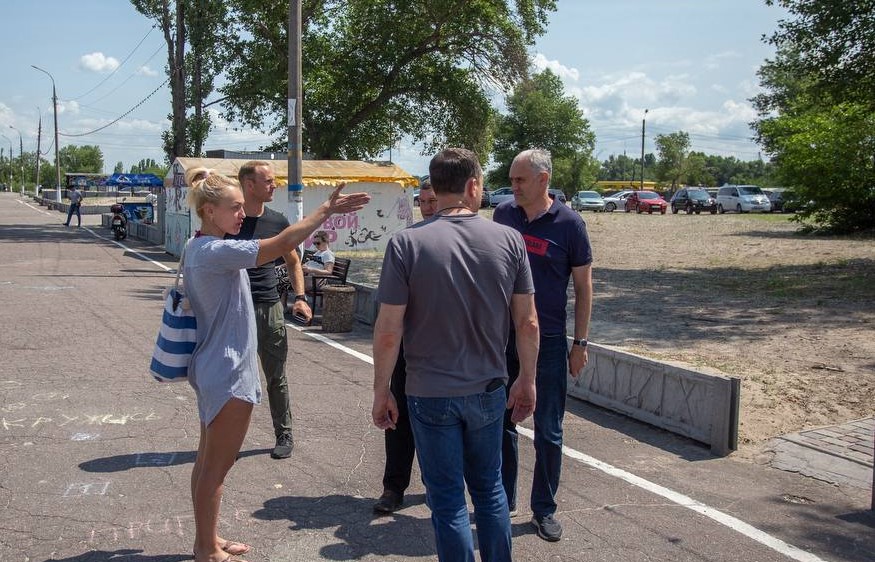 Пляжі у Кам'янському підготовили до початку літнього сезону - ФОТО