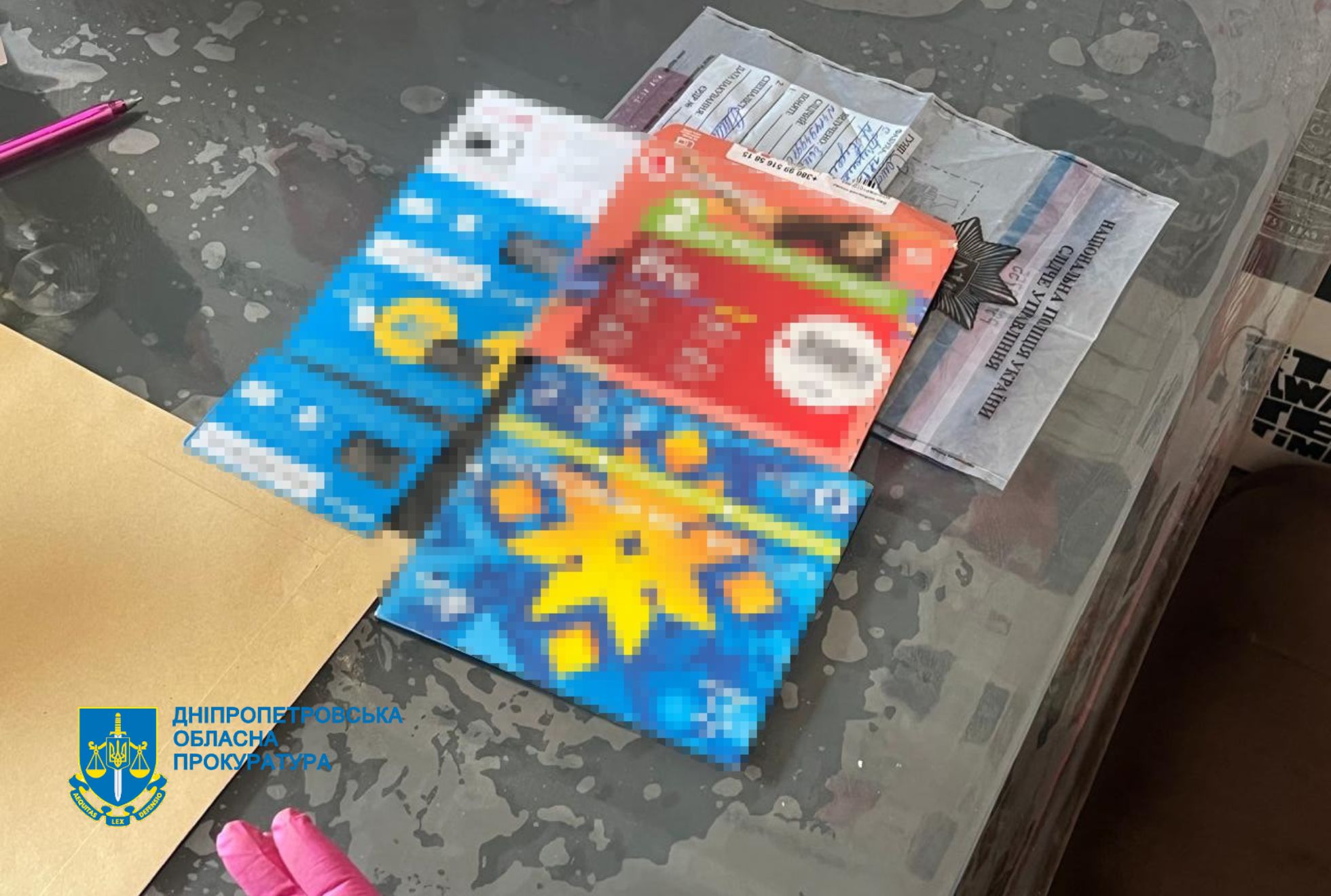На Дніпропетровщині судитимуть жінку, яка ошукала військовослужбовців ЗСУ на майже 3,5 млн грн - ФОТО