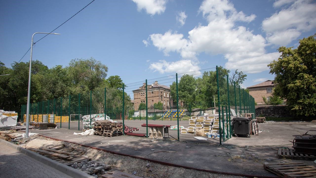 В Кам'янському тривають ремонти у навчальних закладах міста - ФОТО
