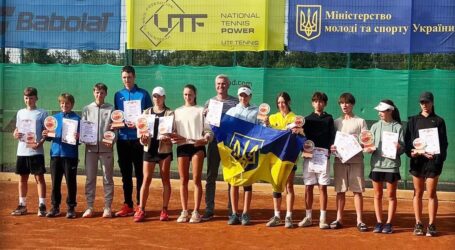 Тенісисти з Кам`янського здобули нагороди на чемпіонаті України