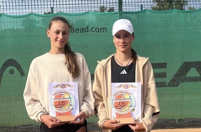 Тенісисти з Кам`янського здобули нагороди на чемпіонаті України - ФОТО