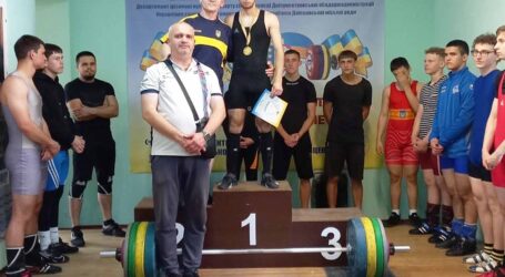 Золотий результат кам`янчанина Євгена Шкоди на чемпіонаті Дніпропетровщини з важкої атлетики