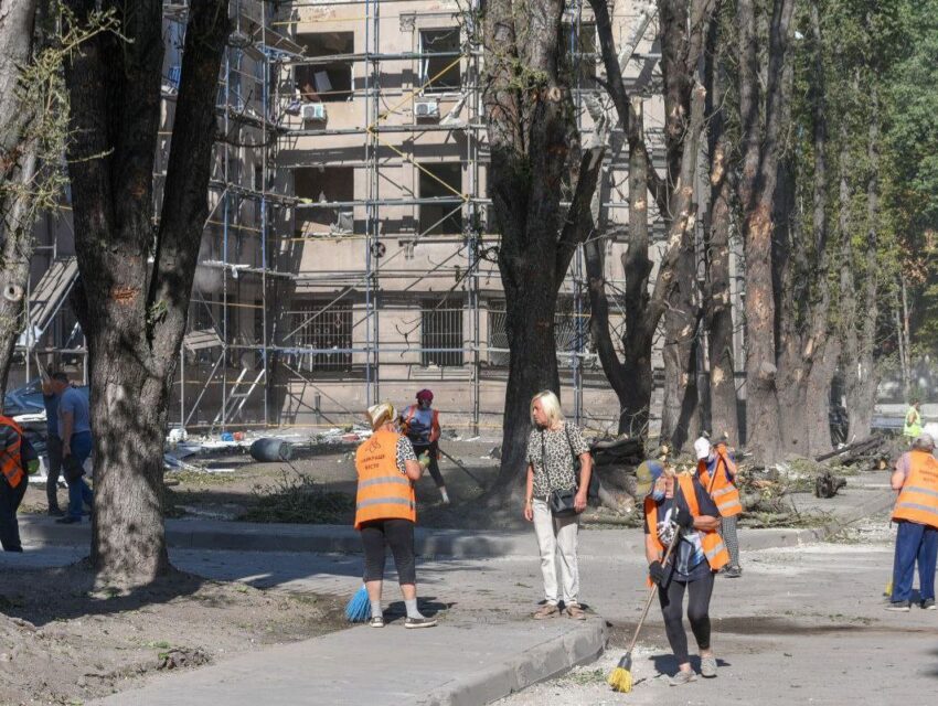 Кам’янське оговтується від вчорашньої ракетної атаки