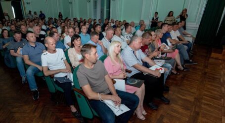 В Кам’янському з професійним святом вітали гірничодобувників та металургів