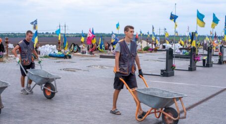 До кінця серпня в Кам’янському планують завершити будівництво Меморіального комплексу на вул.Весняній