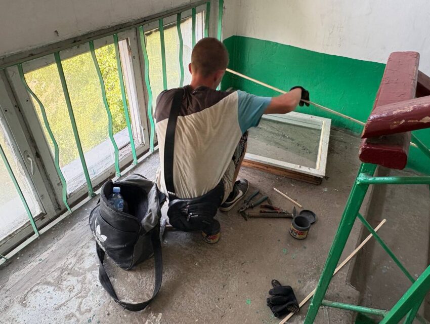 У Кам’янському тривають роботи з ліквідації наслідків нічної атаки