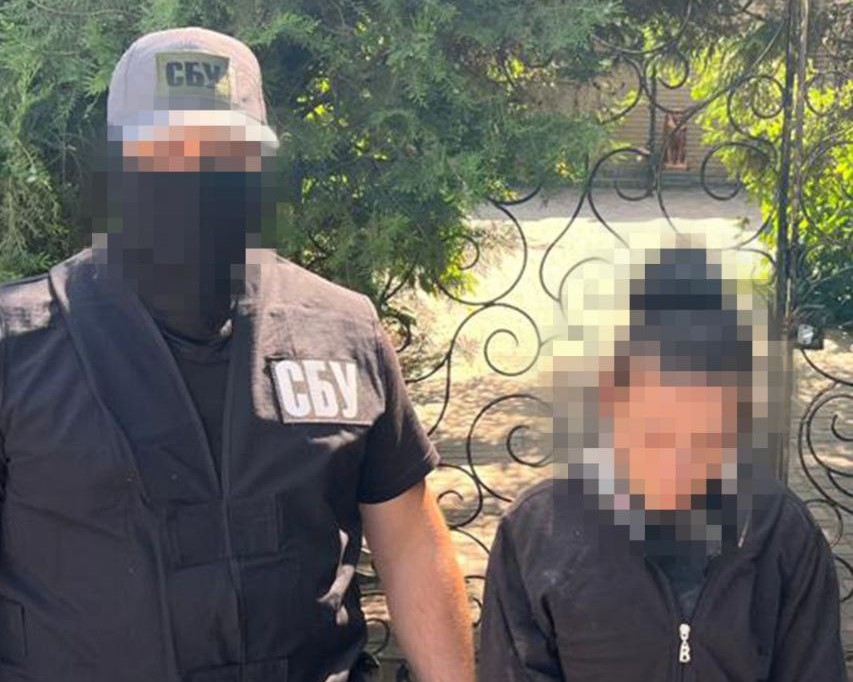 СБУ затримала двох агенток ГРУ, що планували вбивство суддів та волонтерів у Дніпрі та Полтаві - ФОТО