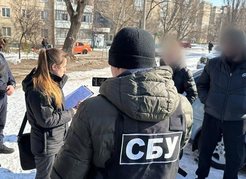 У Кам’янському судитимуть шахраїв, що ошукали родичів військових на 5 млн гривень