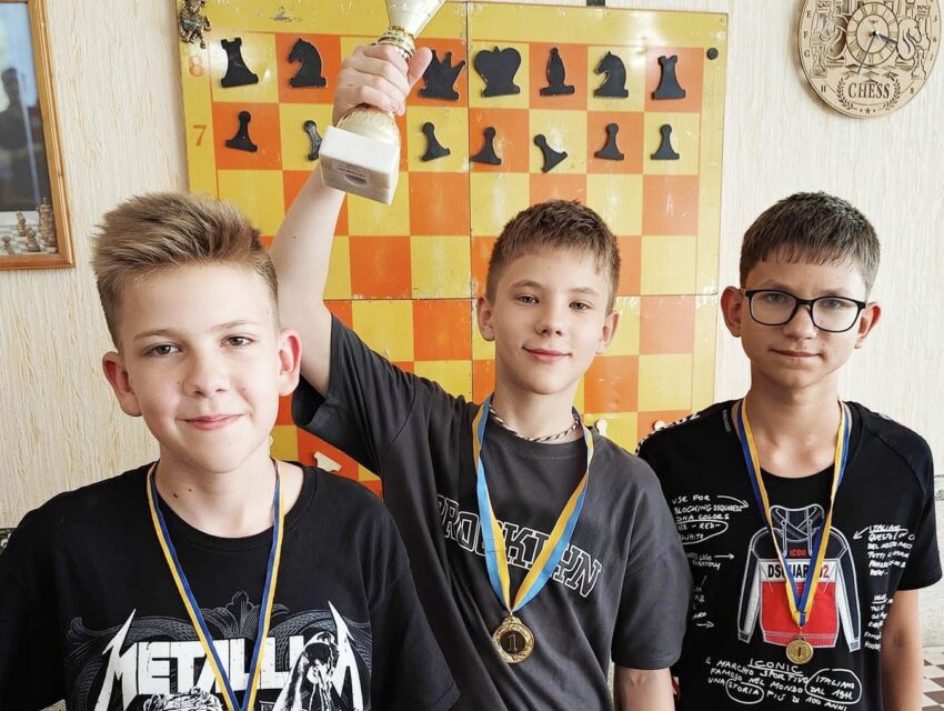 У Кам`янському до Дня тренера провели відкритий шаховий турнір