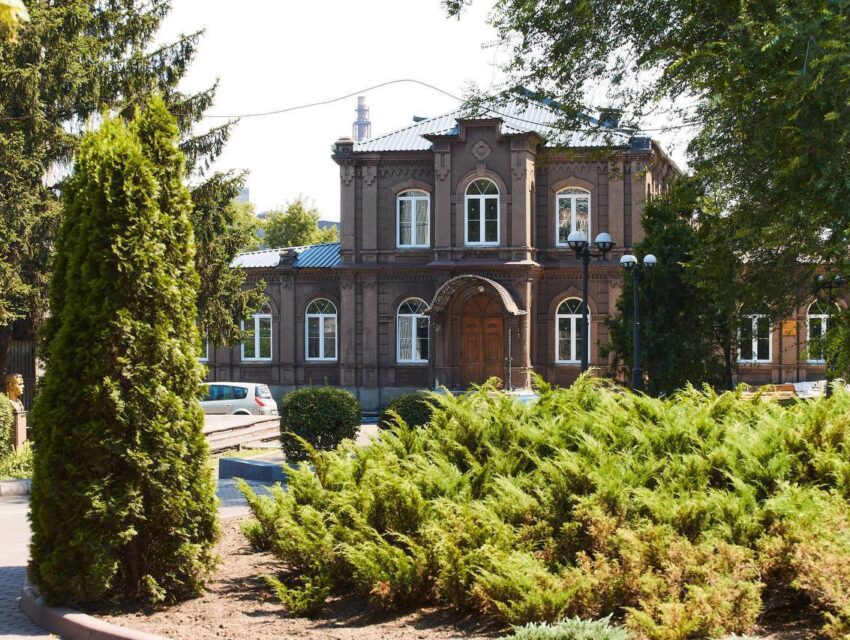 Вночі гучно було в одному з районів Дніпропетровщини, в Кам’янському – без надзвичайних подій