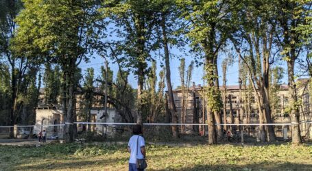 Ще одна страшна ніч в Кам’янському: внаслідок ракетної атаки в місті зруйновані медзаклади, дві людини загинули