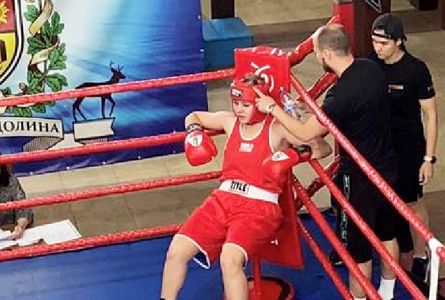 Кам`янчанка Софія Лісова здобула бронзову медаль у Відкритому чемпіонаті з боксу серед юніорок