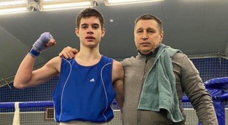 Боксер з Кам`янського Денис Проскура отримав посвідчення майстра спорту України
