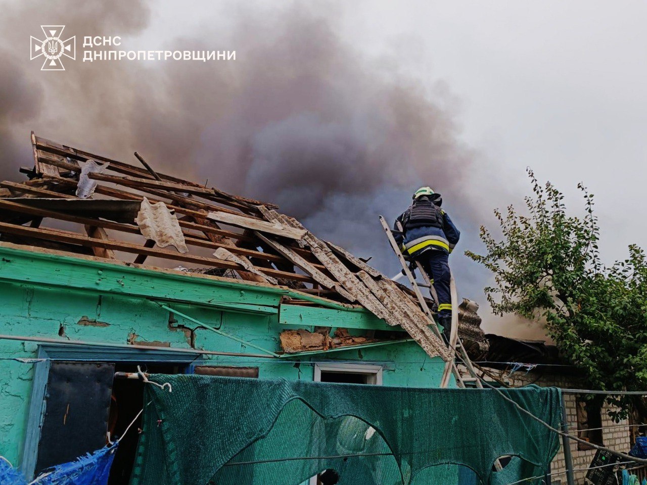 ОНОВЛЕНО!В Кам'янському районі через ранкову атаку БпЛА загинули люди - ФОТО