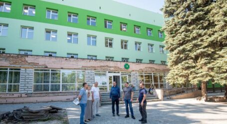 В Кам’янському тривають ремонти у найбільших лікарнях міста