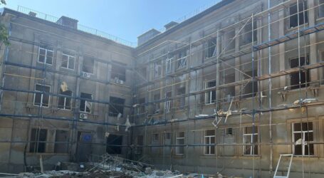 В Кам’янському тривають роботи з ліквідації наслідків ракетної атаки