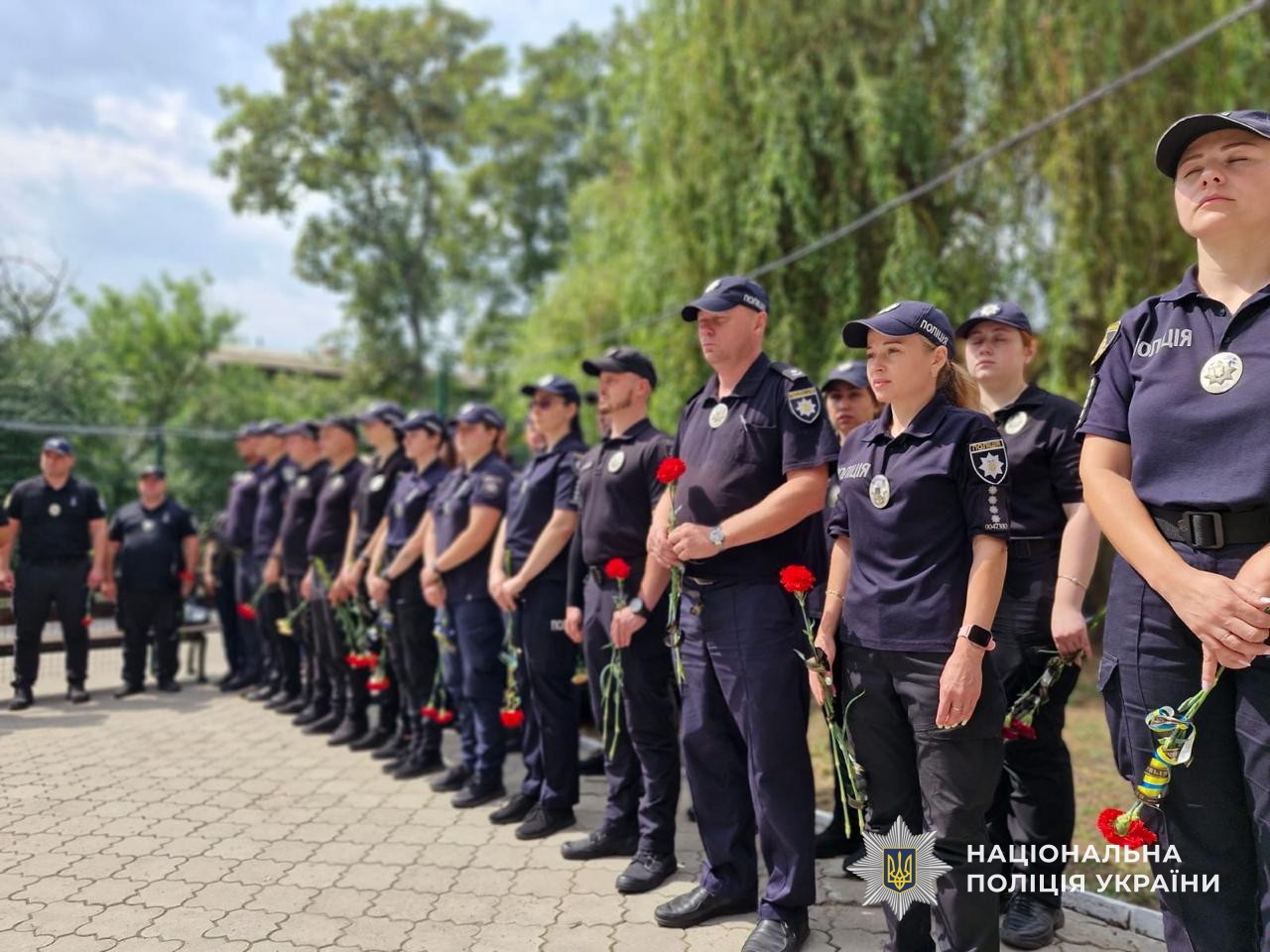 Назавжди в пам’яті: у Кам’янському районі відкрили меморіальні дошки загиблим правоохоронцям - ФОТО