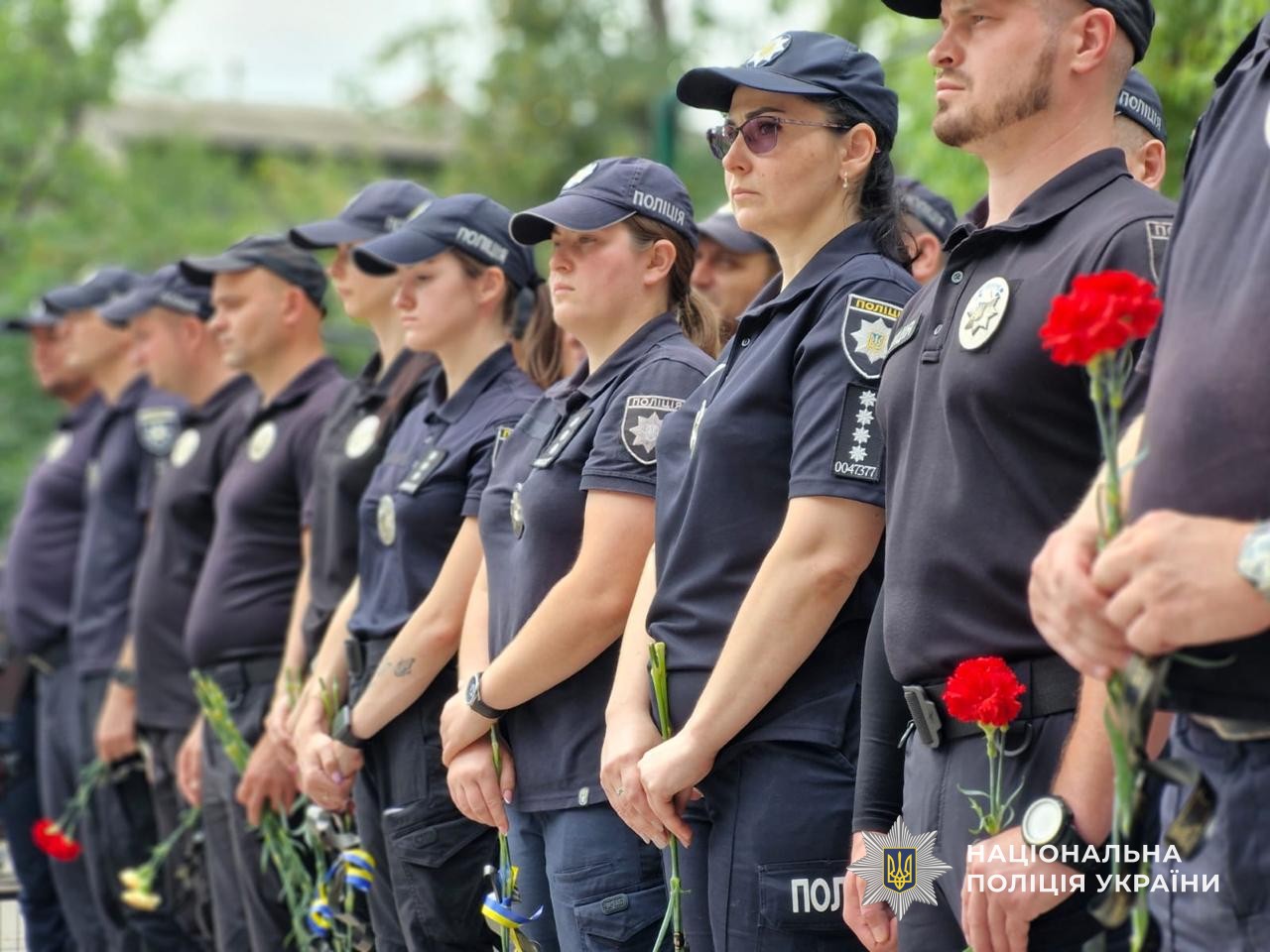 Назавжди в пам’яті: у Кам’янському районі відкрили меморіальні дошки загиблим правоохоронцям - ФОТО