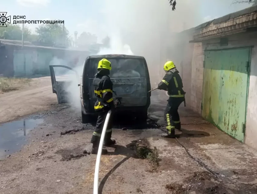 В Кам’янському чоловік отримав опіки, намагаючись самотужки загасити пожежу