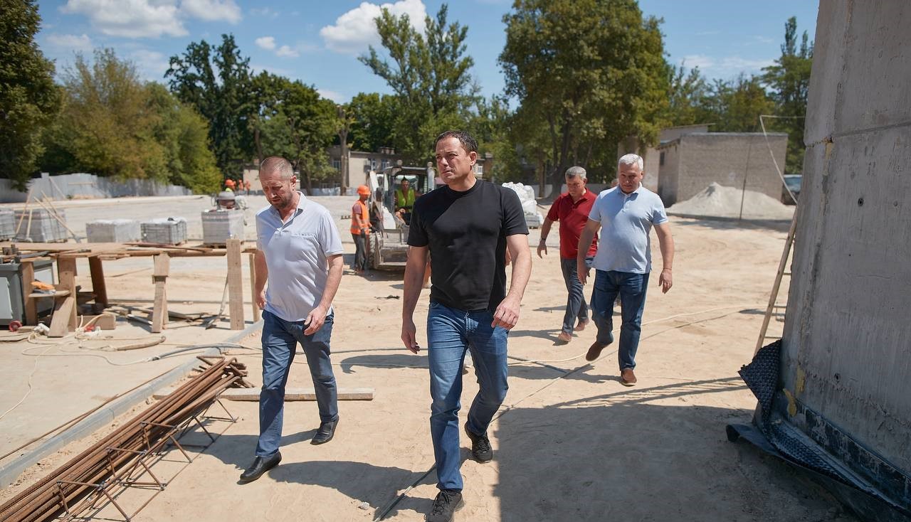 В Кам'янському ліцеї та гімназії готують до початку навчального року та опалювального сезону - ФОТО