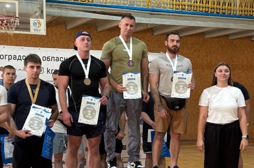 Кам`янчанин Геннадій Сілкін здобув «золото» та «бронзу» на турнірі з класичного жиму лежачі