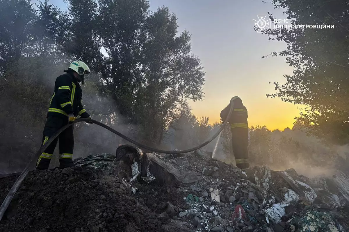 За минулу добу на Дніпропетровщині вогонь знищив понад 26 га екосистем. - ФОТО