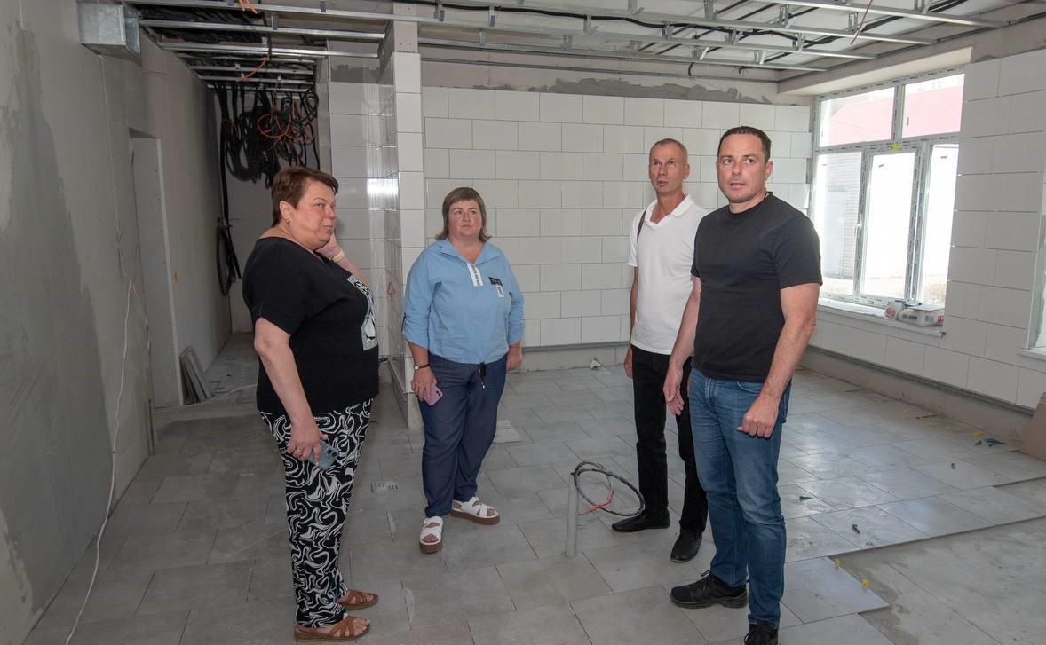 В школах та дитсадках Кам'янського триває підготовка до нового навчального року - ФОТО