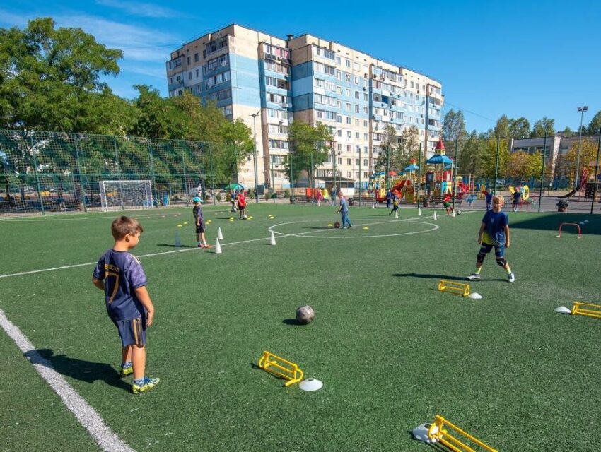 В Кам’янському перевірили санітарний та технічний стан спортивних комплексів